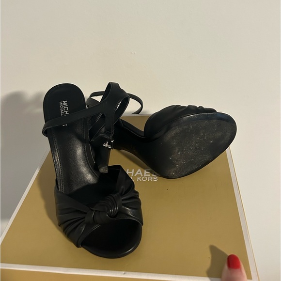 WORN ONCE Michael Kors knot heel - Picture 1 of 5